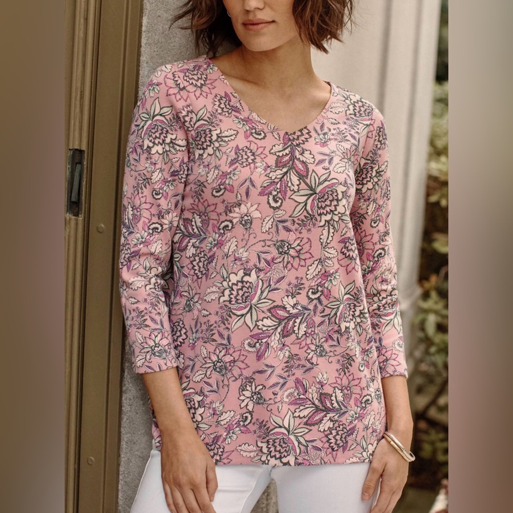 J. Jill Pink Floral Women's V-Neck Tee size XSP